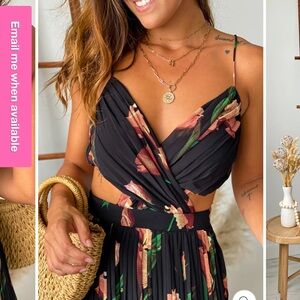 Black Floral Pleated Maxi Dress